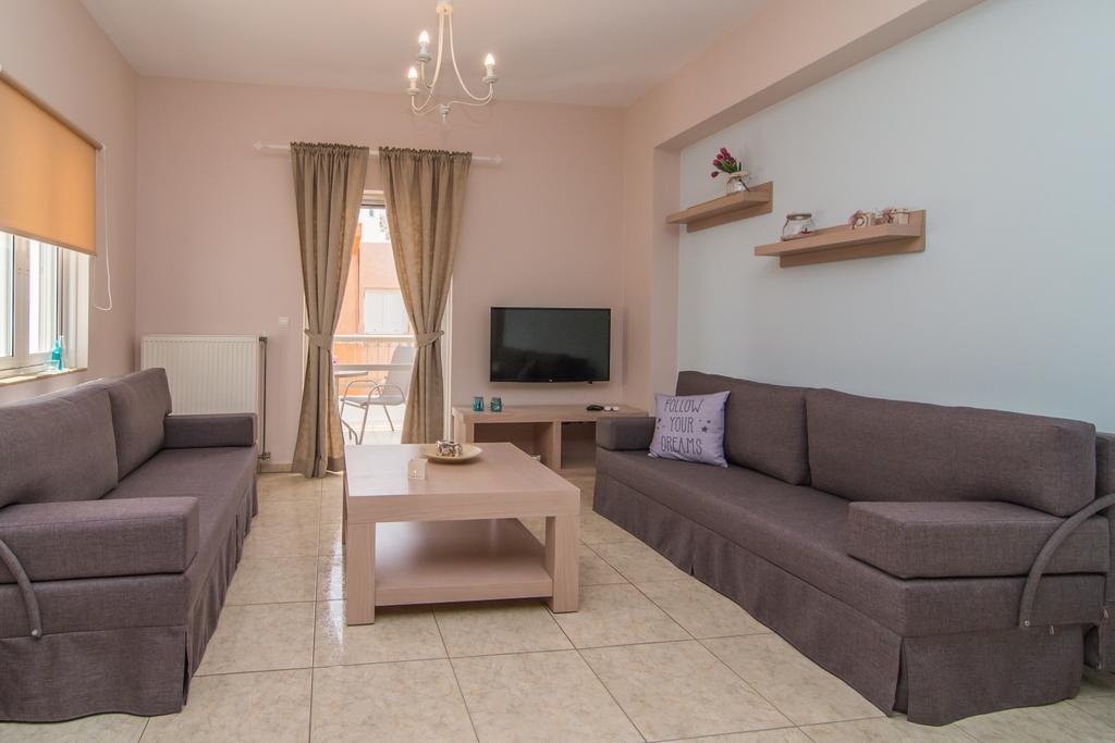 Vakakis-Me Apartments Palaiochora Exterior foto